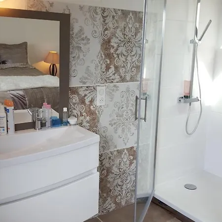 D'hotes Avec Jacuzzi B&B